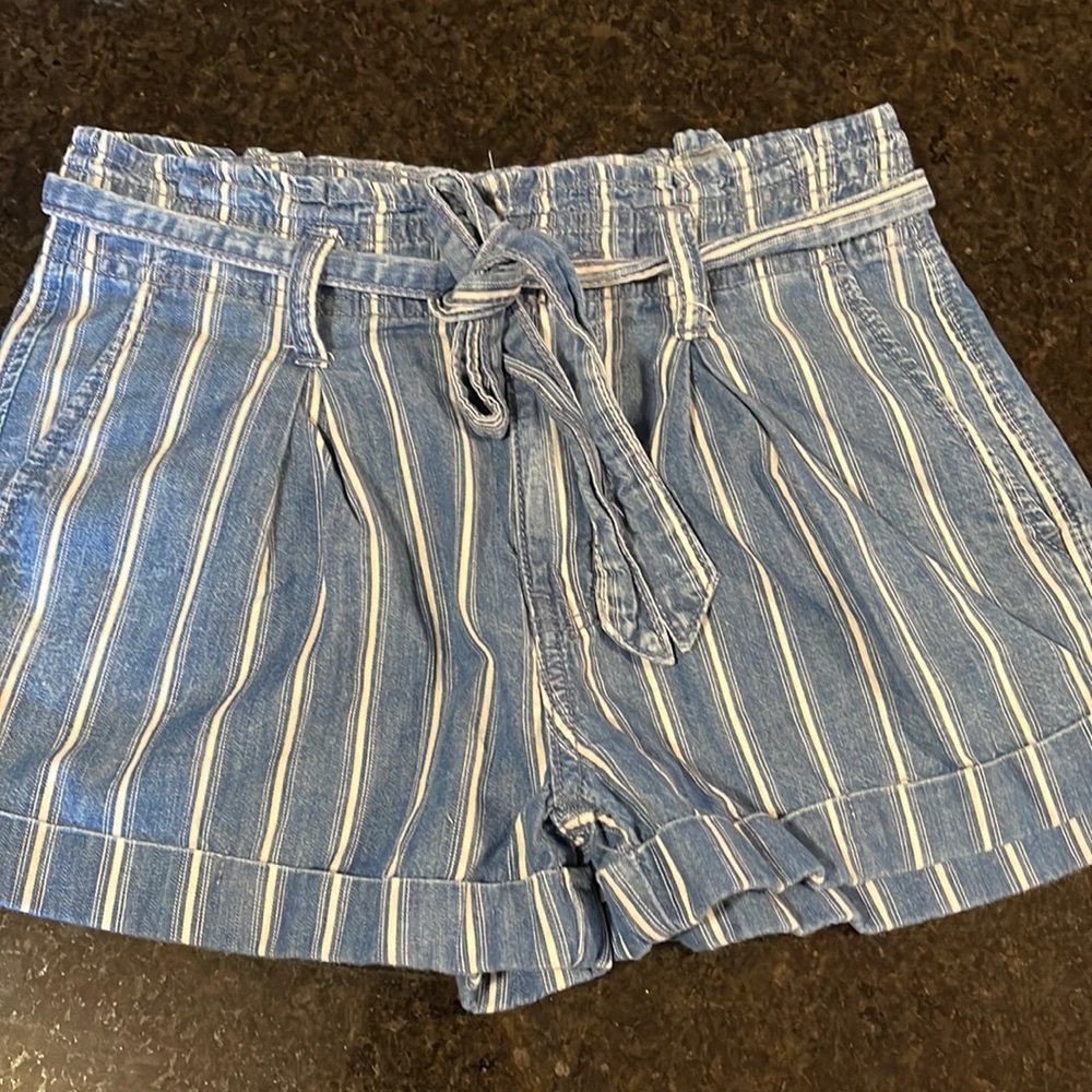 AE shorts
